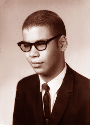 photo:Paul in High School Schoo</font>